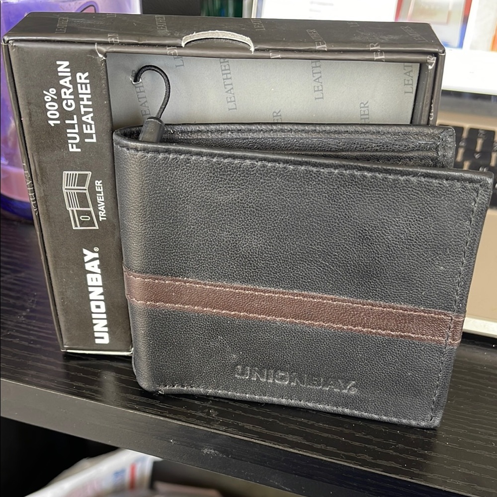 UNIONBAY Black and Brown Wallet Card Holder Leather Accessory New